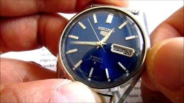 image of wristwatch