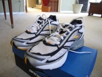 image of running_shoe