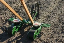 image of farming_tools_and_machinery