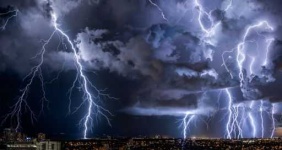 image of thunderstorm