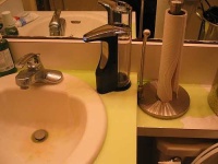 image of soap_dispenser