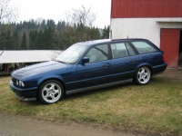 image of beach_wagon_car