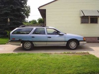 image of beach_wagon_car