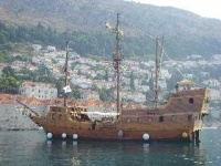 image of pirate_ship