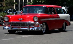 image of beach_wagon_car