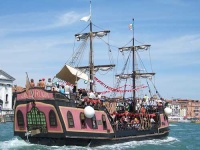 image of pirate_ship
