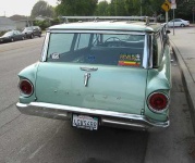 image of beach_wagon_car