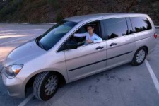 image of minivan