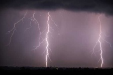 image of thunderstorm