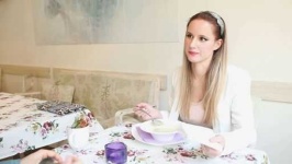 image of people_eating