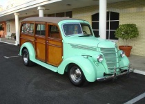 image of beach_wagon_car