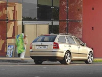 image of beach_wagon_car