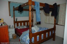 image of four_poster