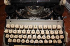image of typewriter_keyboard