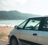 image of minivan