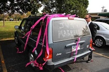 image of minivan