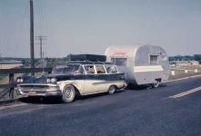 image of beach_wagon_car