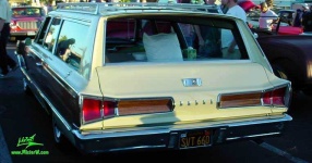 image of beach_wagon_car