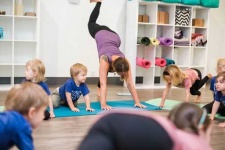 image of people_do_yoga