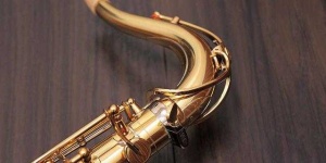 image of saxophone