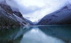 image of lakeside