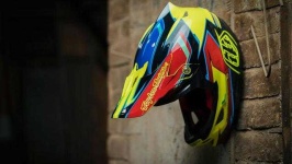 image of helmet