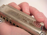 image of harmonica