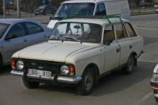 image of beach_wagon_car