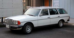 image of beach_wagon_car