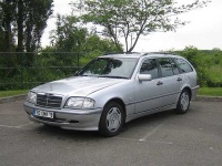 image of beach_wagon_car