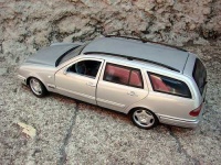 image of beach_wagon_car