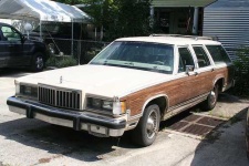 image of beach_wagon_car