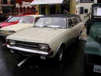 image of beach_wagon_car