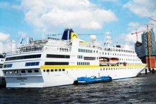 image of cruise_ship #1