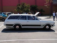 image of beach_wagon_car