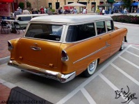 image of beach_wagon_car