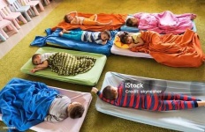 image of people_sleeping
