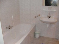 image of bathtub