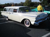 image of beach_wagon_car