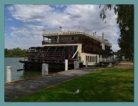 image of paddlewheel
