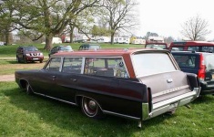 image of beach_wagon_car