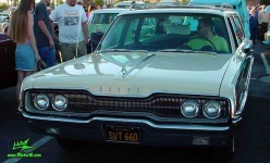 image of beach_wagon_car