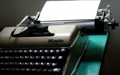 image of typewriter_keyboard