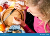 image of people_eating #11