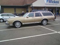 image of beach_wagon_car