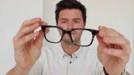 image of eyeglasses
