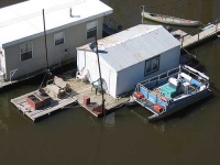 image of boathouse