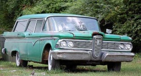 image of beach_wagon_car