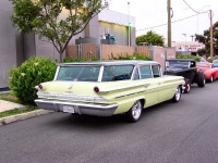 image of beach_wagon_car