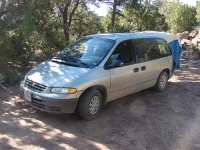 image of minivan